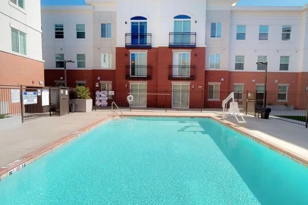 Swimming+Pool+2+Jenn+Handy-1920w