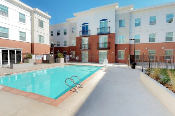 Swimming+Pool+Jenn+Handy